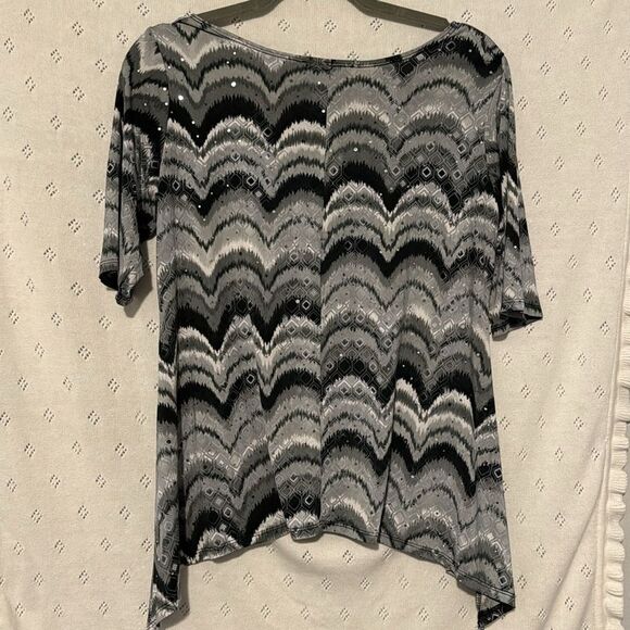 Only 9 Y2K Sequin Top - Picture 3 of 4